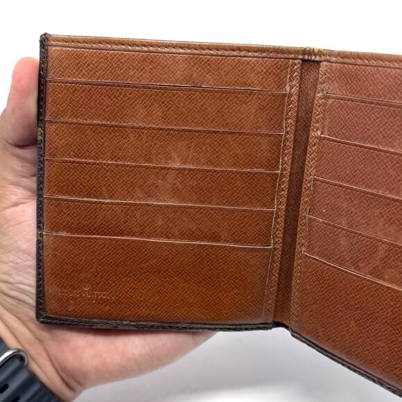 Louis Vuitton Monogram Wallet - Picture 4 of 12